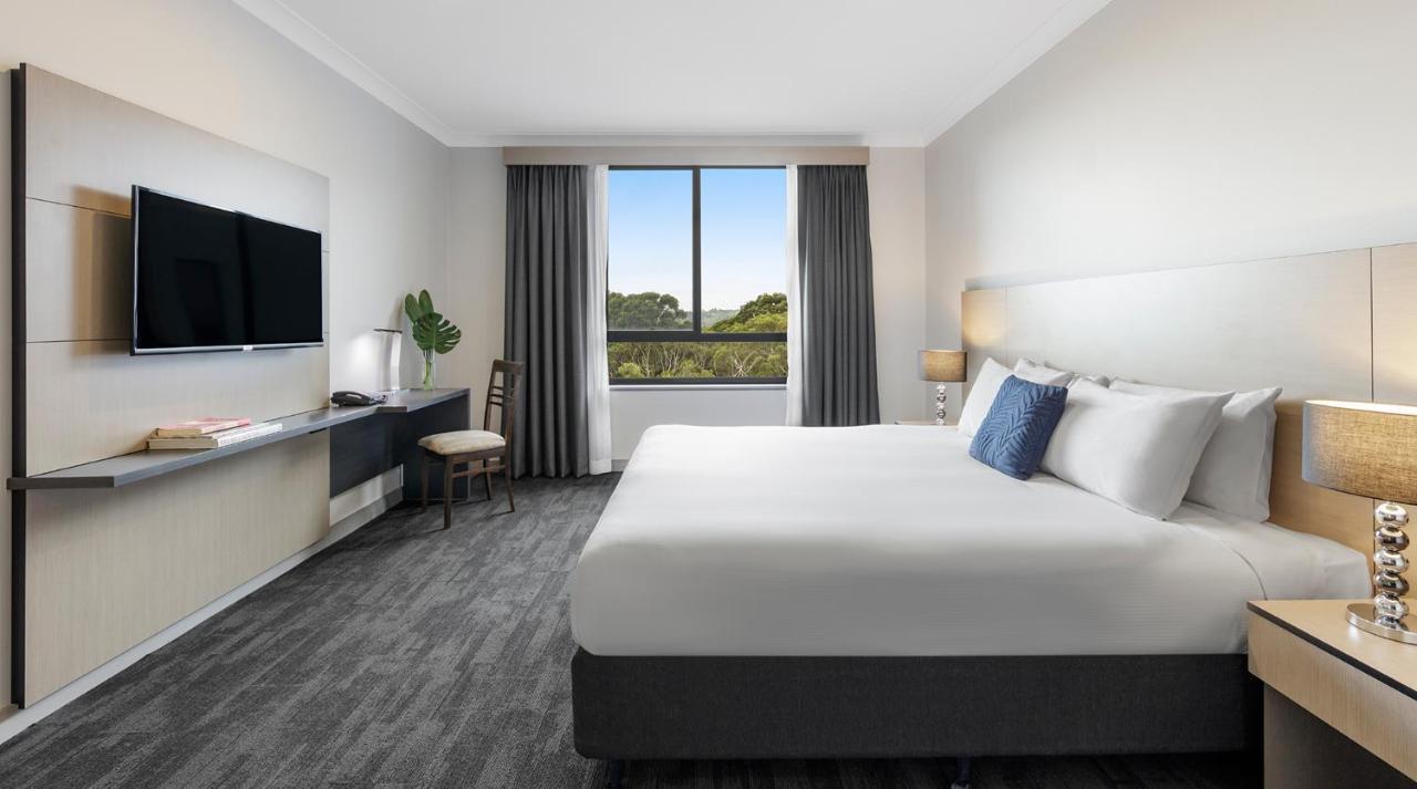 Oaks Sydney North Ryde Suites Bagian luar foto