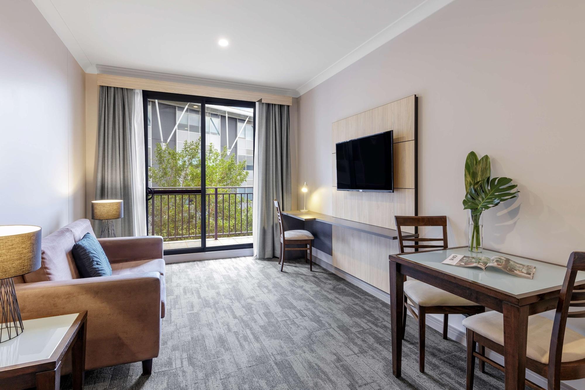 Oaks Sydney North Ryde Suites Bagian luar foto