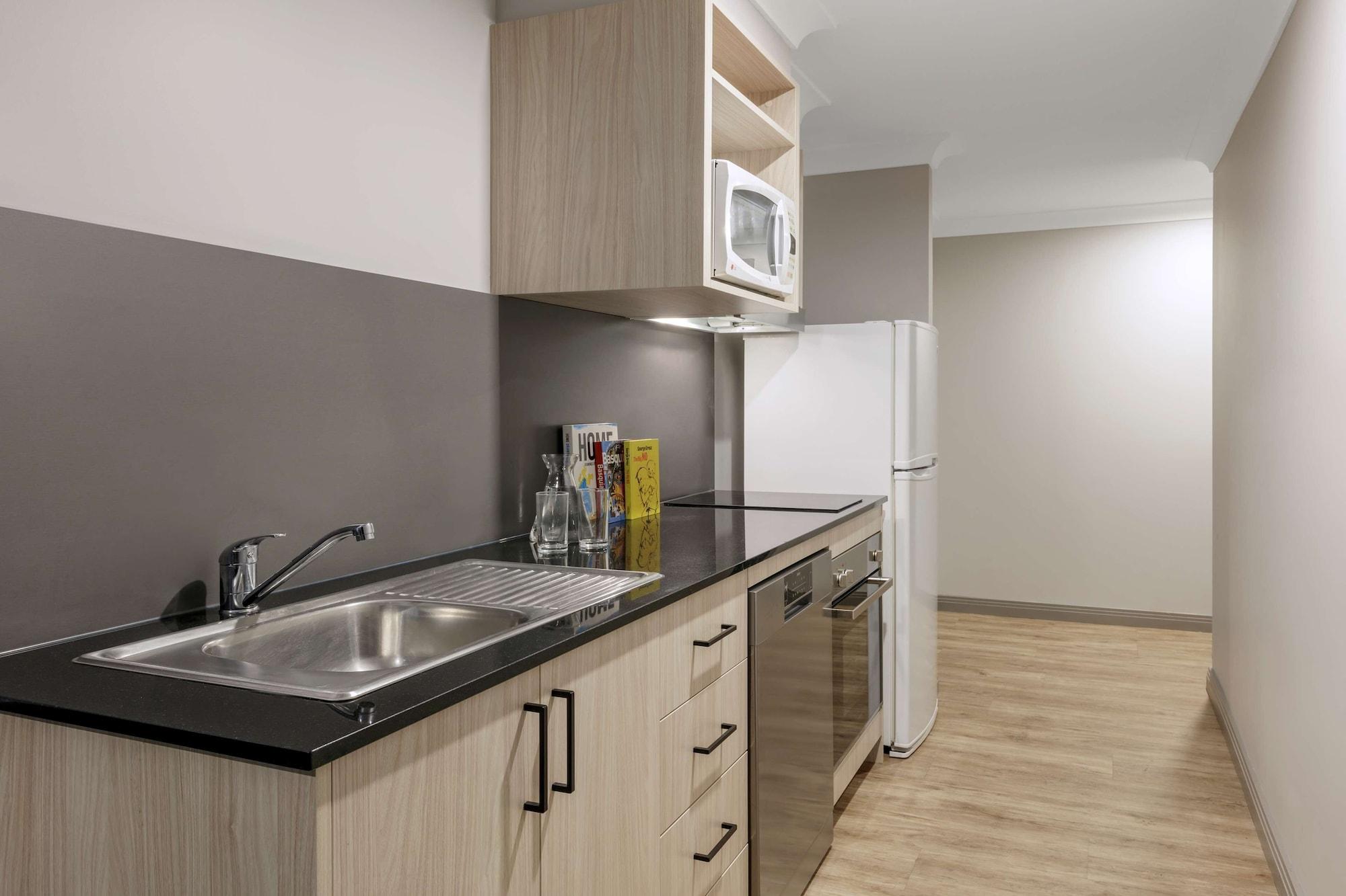 Oaks Sydney North Ryde Suites Bagian luar foto